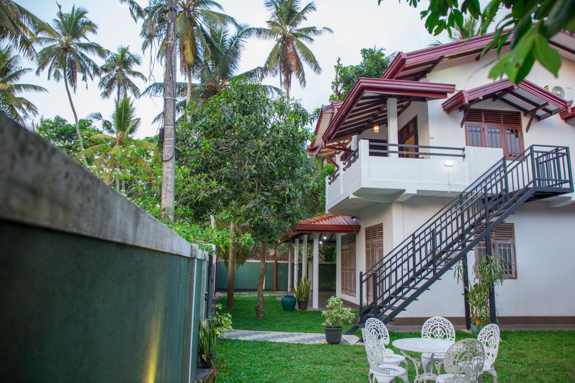 C Son Villa Bentota Exterior photo