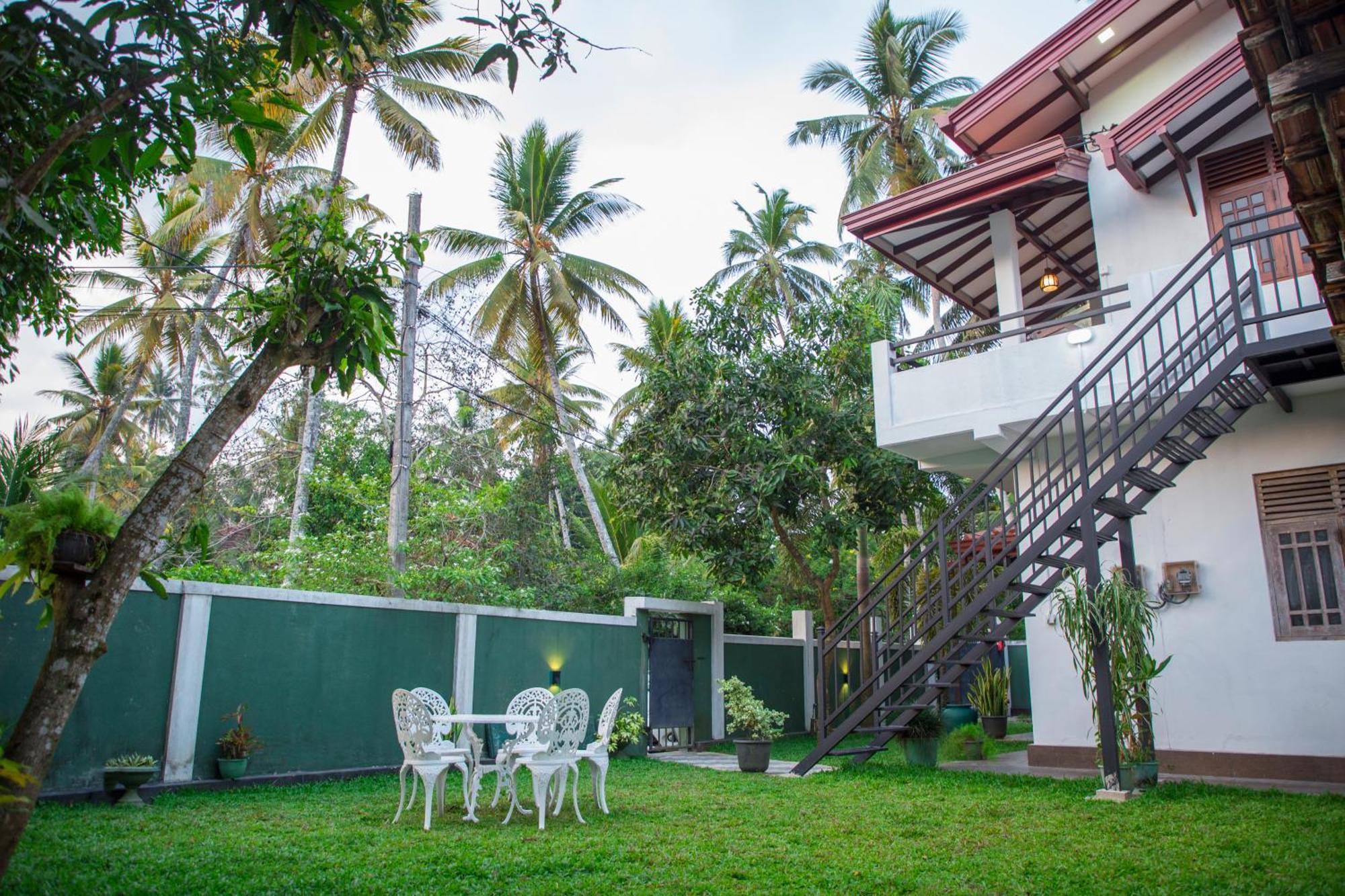 C Son Villa Bentota Exterior photo